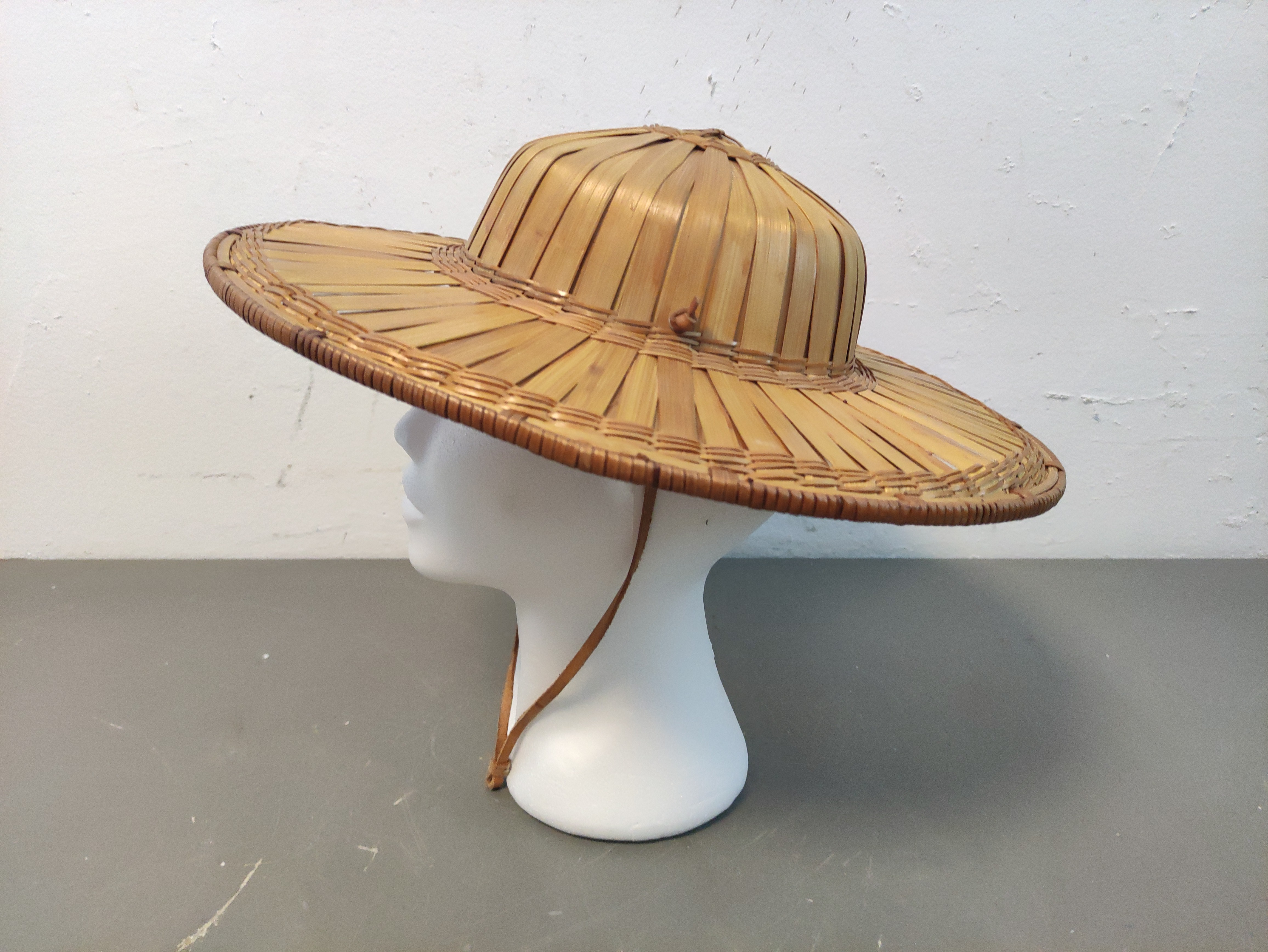 sombrero asia bambu 9x35_5x38 1u